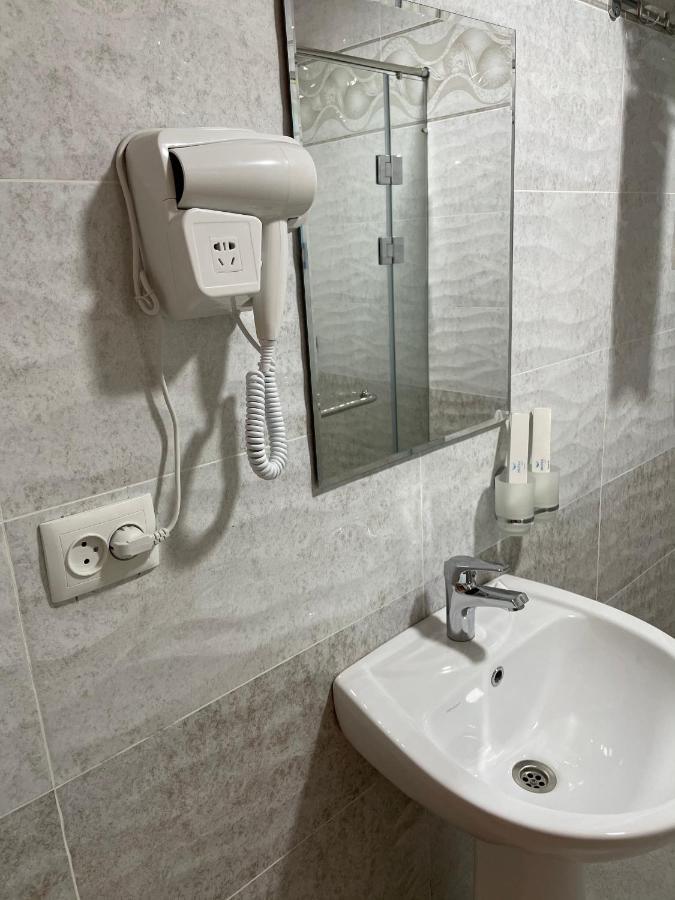 Baraka Hotel Tashkent Ngoại thất bức ảnh